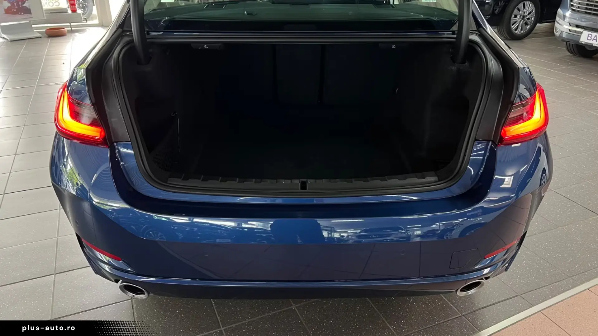 BMW 320d Limousine xDrive LIVE COKPIT-ACTIVE GUARD