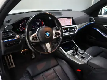 BMW 320dA xDrive Sedan. M Sport