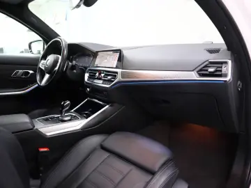 BMW 320dA xDrive Sedan. M Sport