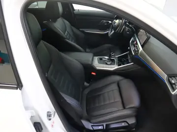 BMW 320dA xDrive Sedan. M Sport