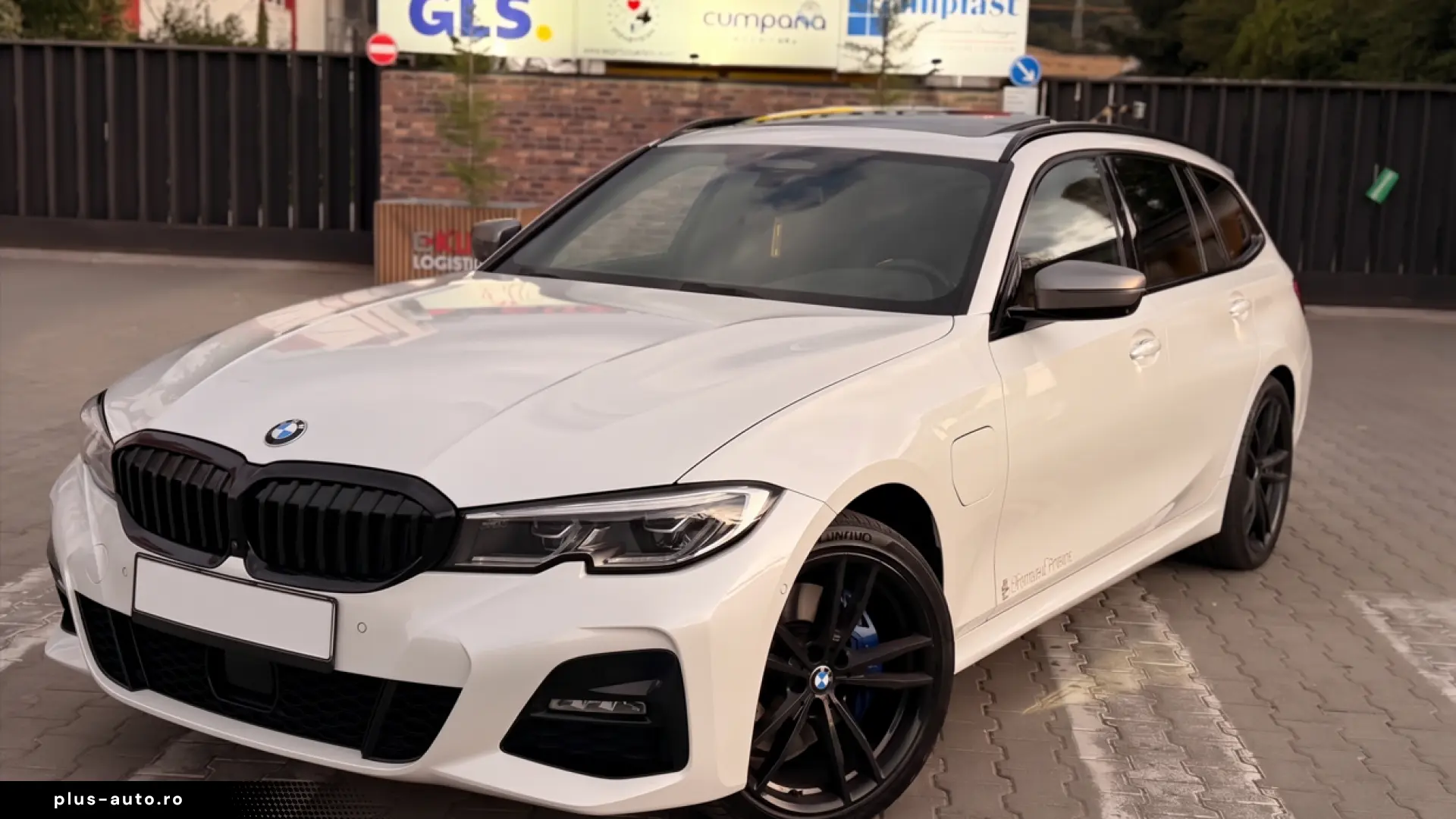 BMW 330E TOURING xDrive M PACKET
