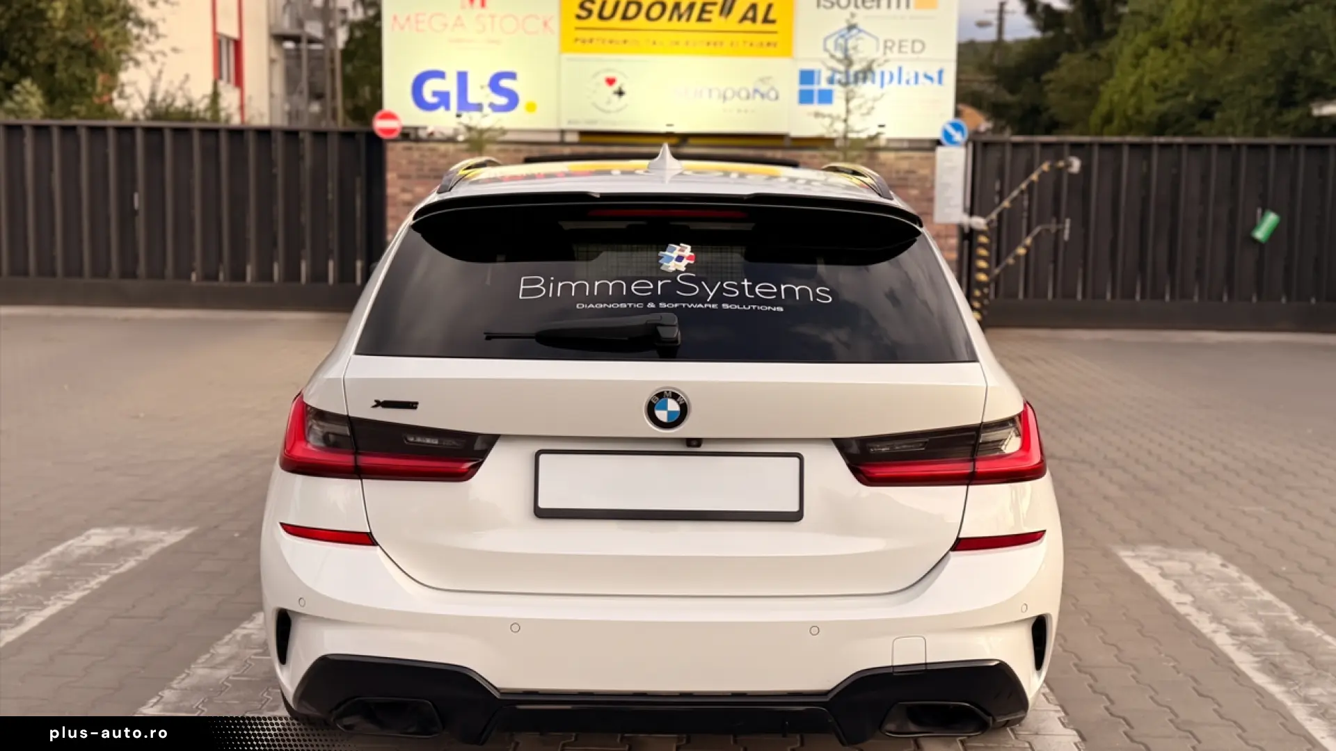 BMW 330E TOURING xDrive M PACKET