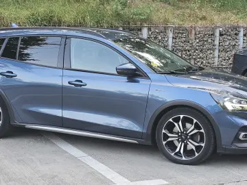 Ford Focus Active Wagon