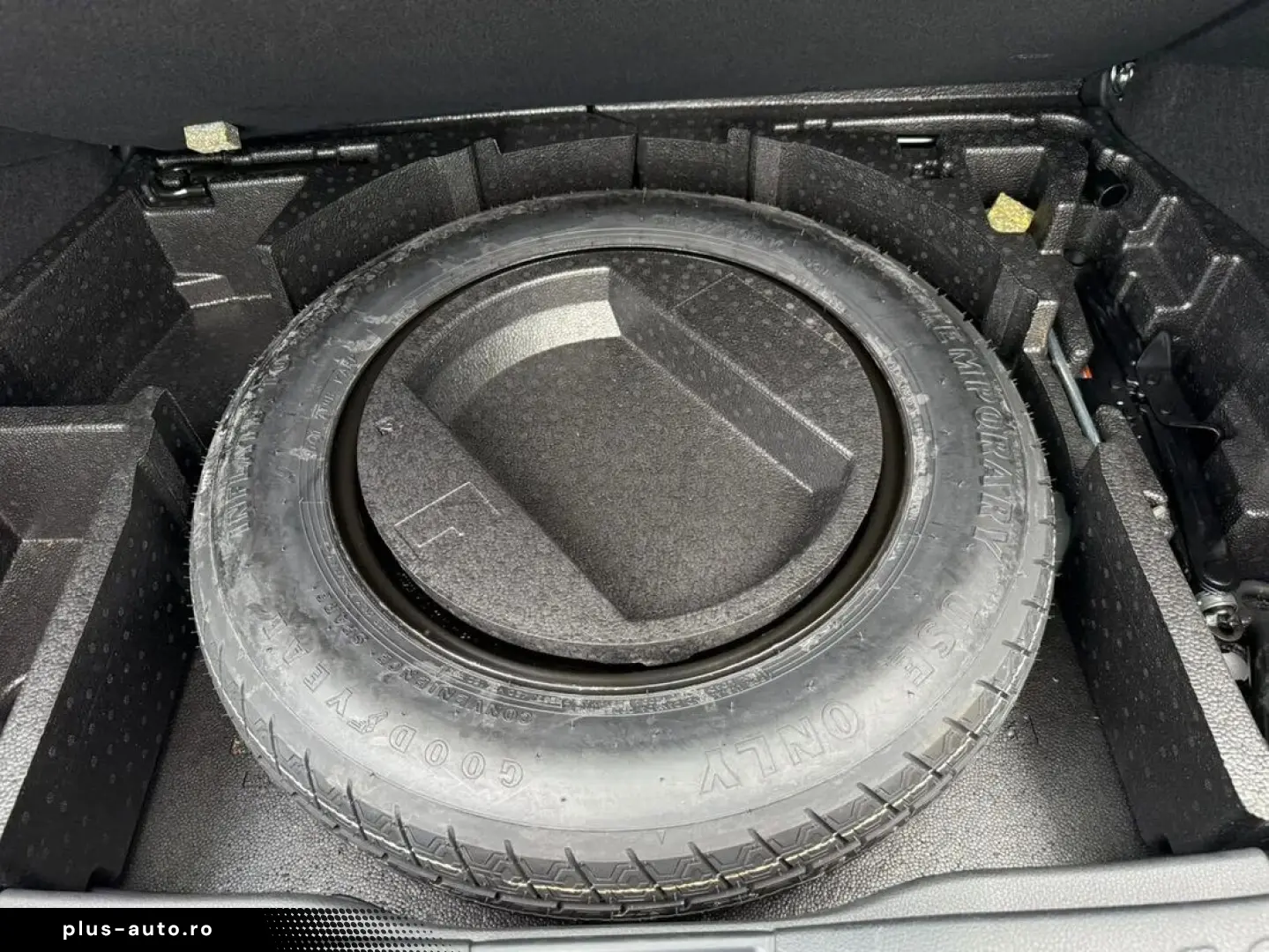 Toyota C-hr Core 1.8 Hybrid 122 Cp