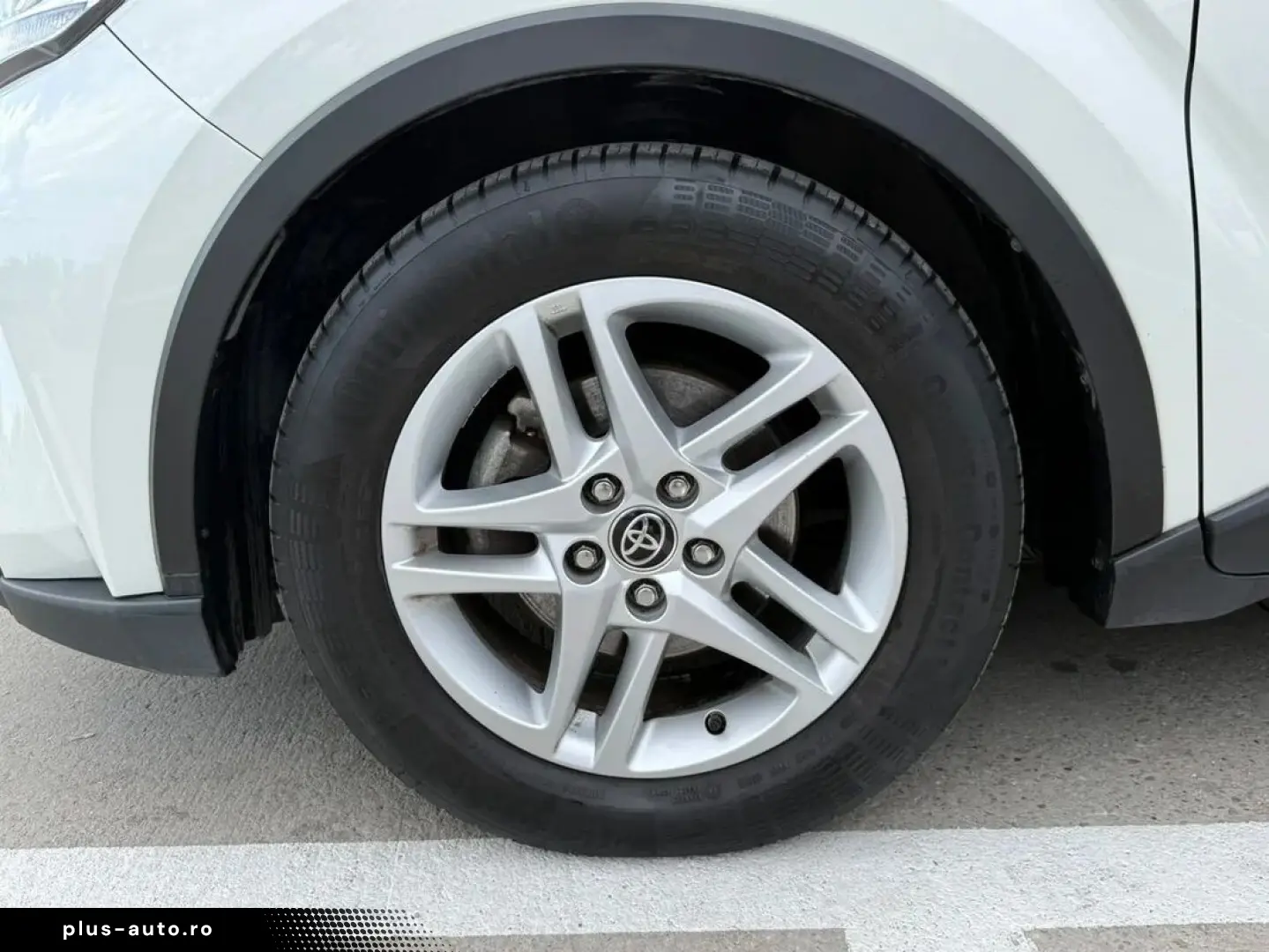 Toyota C-hr Core 1.8 Hybrid 122 Cp