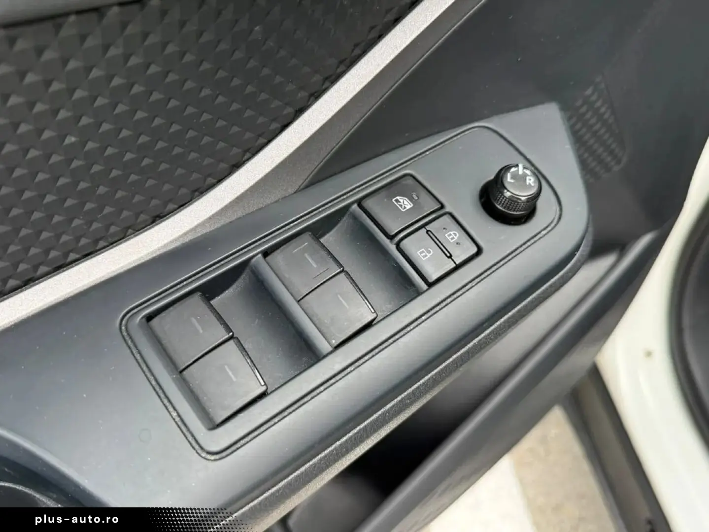 Toyota C-hr Core 1.8 Hybrid 122 Cp