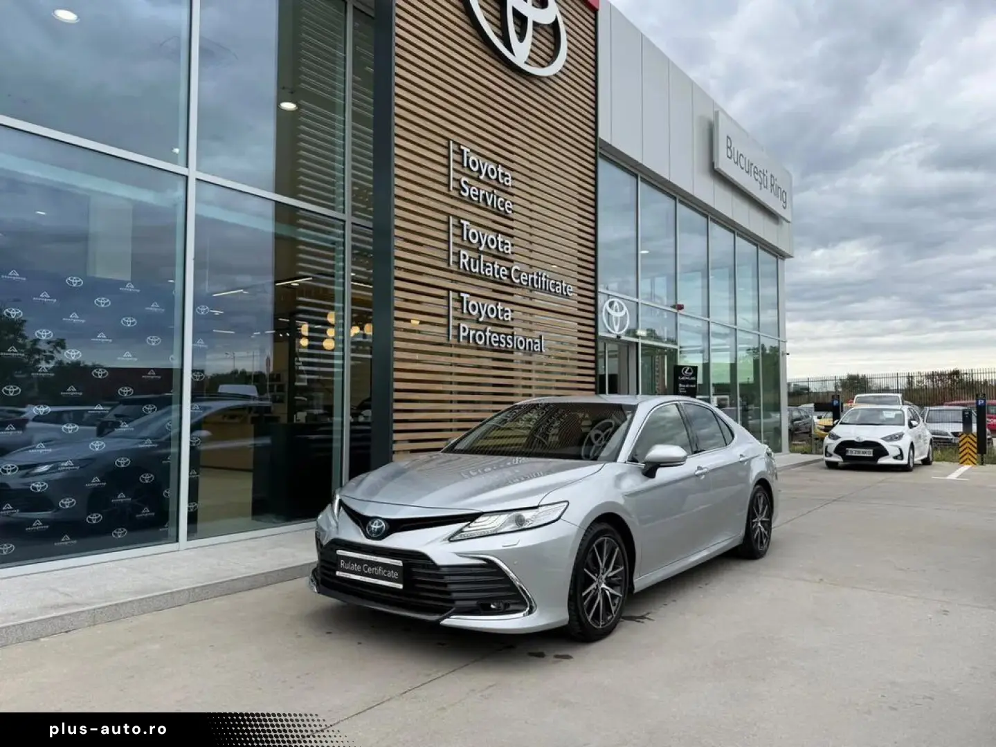 Toyota Camry Dynamic 2.5 Hybrid 218 Cp