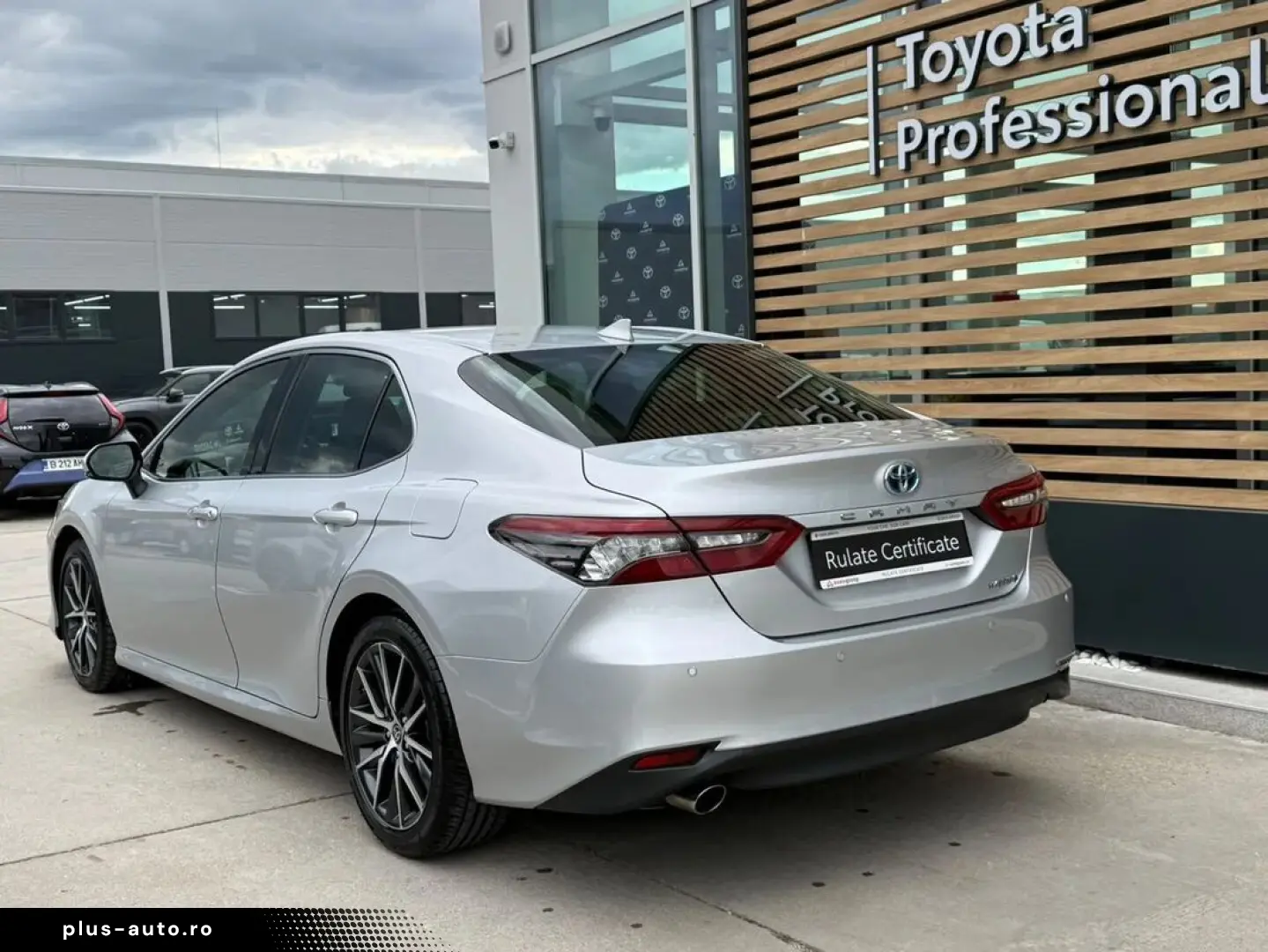 Toyota Camry Dynamic 2.5 Hybrid 218 Cp