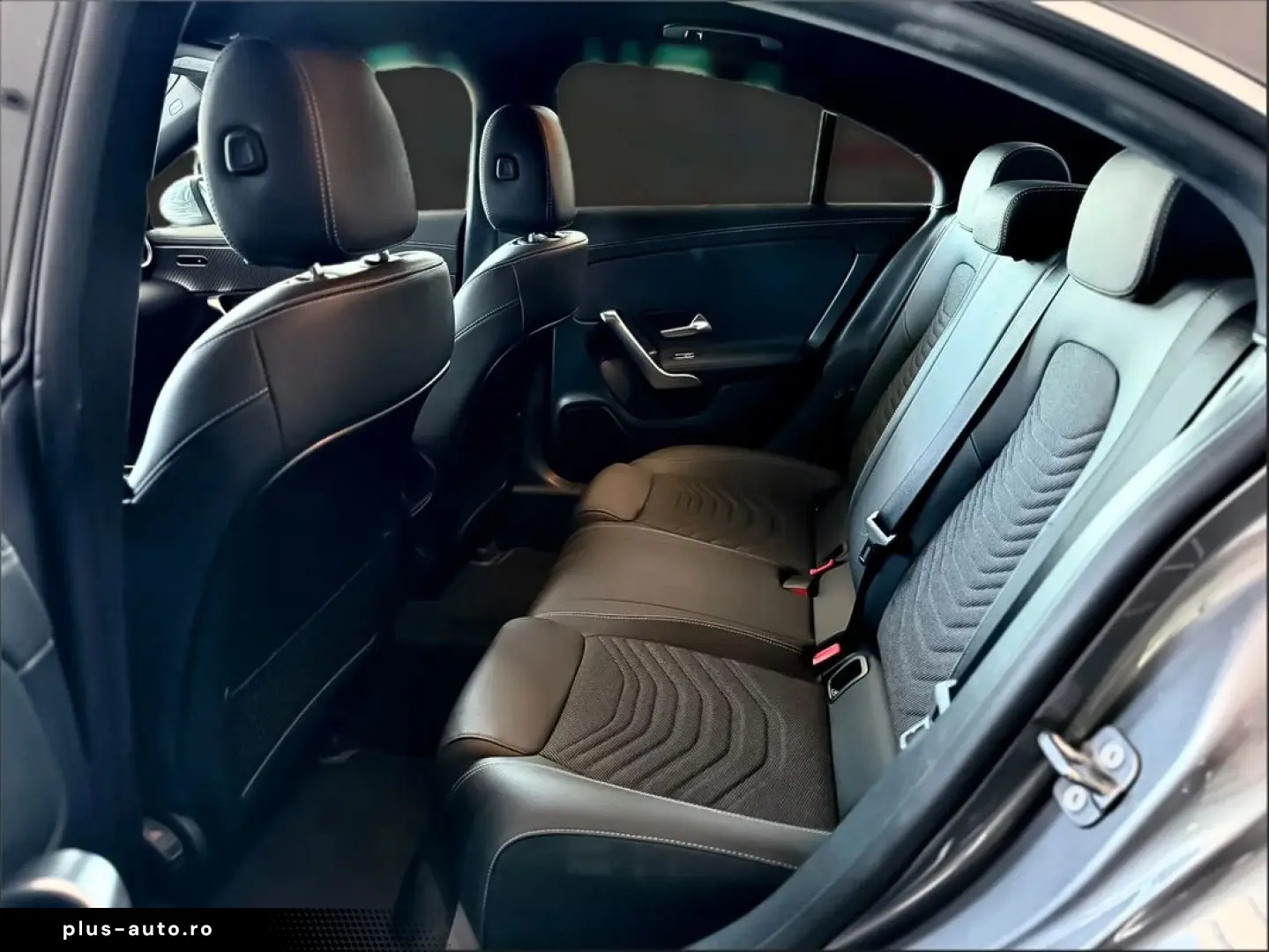Mercedes-Benz Cla-180
