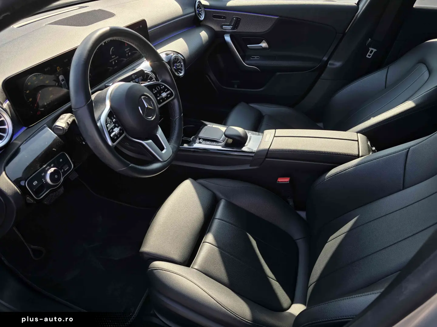 Mercedes-Benz A-200 2021