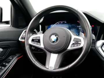 BMW 318i M Sport sedan Trapa