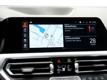 BMW 318i M Sport sedan Trapa