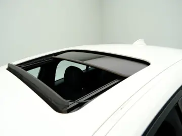 BMW 318i M Sport sedan Trapa