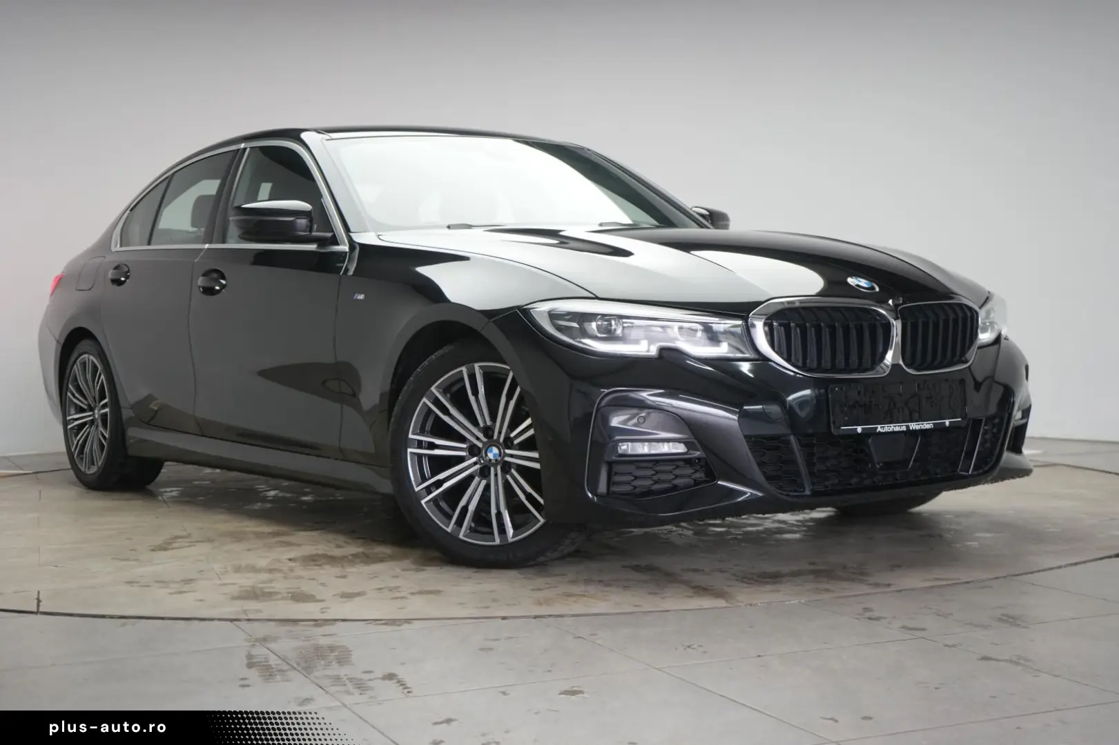 BMW 320 i M Sport CarPlay ACC Virtual Ambiente