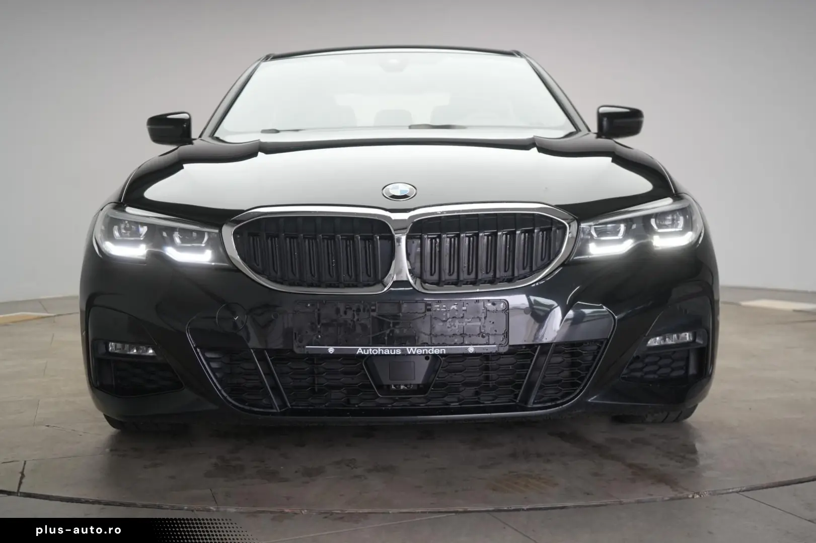 BMW 320 i M Sport CarPlay ACC Virtual Ambiente