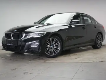 BMW 320 i M Sport CarPlay ACC Virtual Ambiente