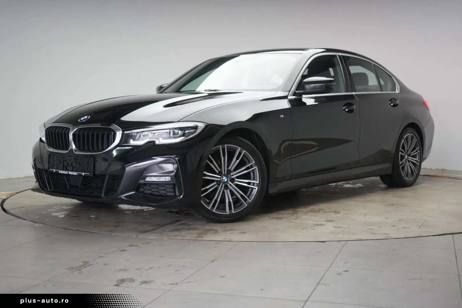 BMW 320 i M Sport CarPlay ACC Virtual Ambiente