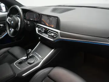 BMW 320 i M Sport CarPlay ACC Virtual Ambiente