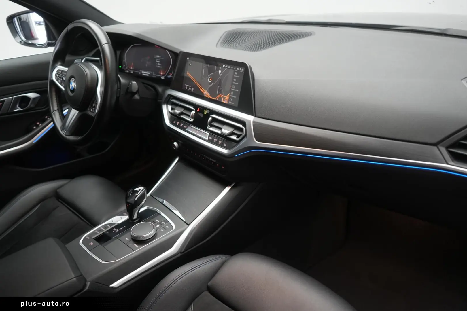 BMW 320 i M Sport CarPlay ACC Virtual Ambiente