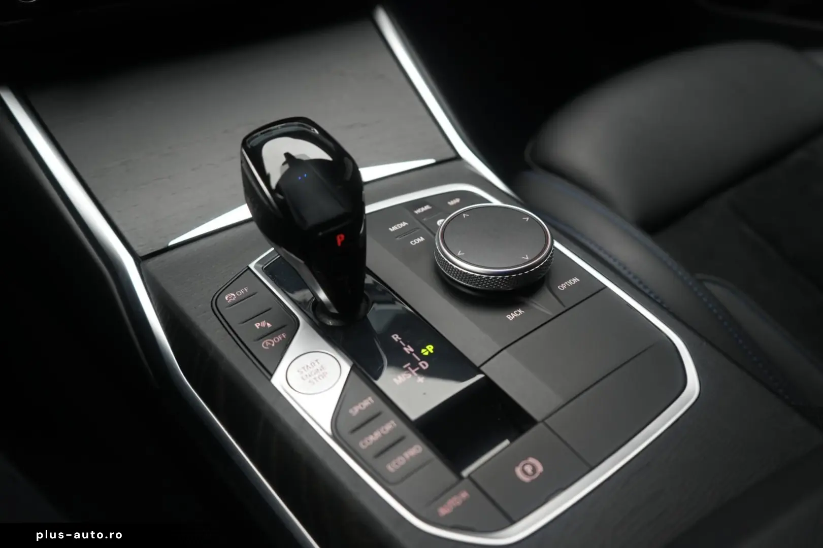 BMW 320 i M Sport CarPlay ACC Virtual Ambiente