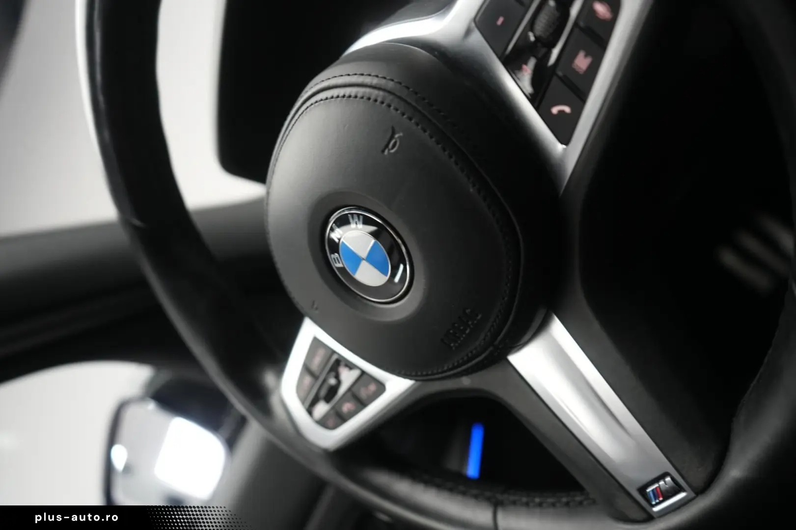 BMW 320 i M Sport CarPlay ACC Virtual Ambiente