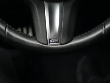 BMW 320 i M Sport CarPlay ACC Virtual Ambiente