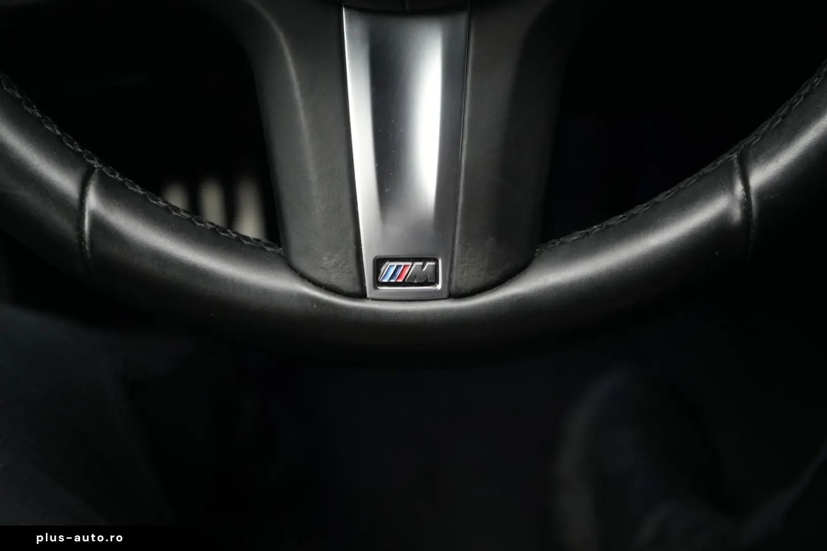 BMW 320 i M Sport CarPlay ACC Virtual Ambiente