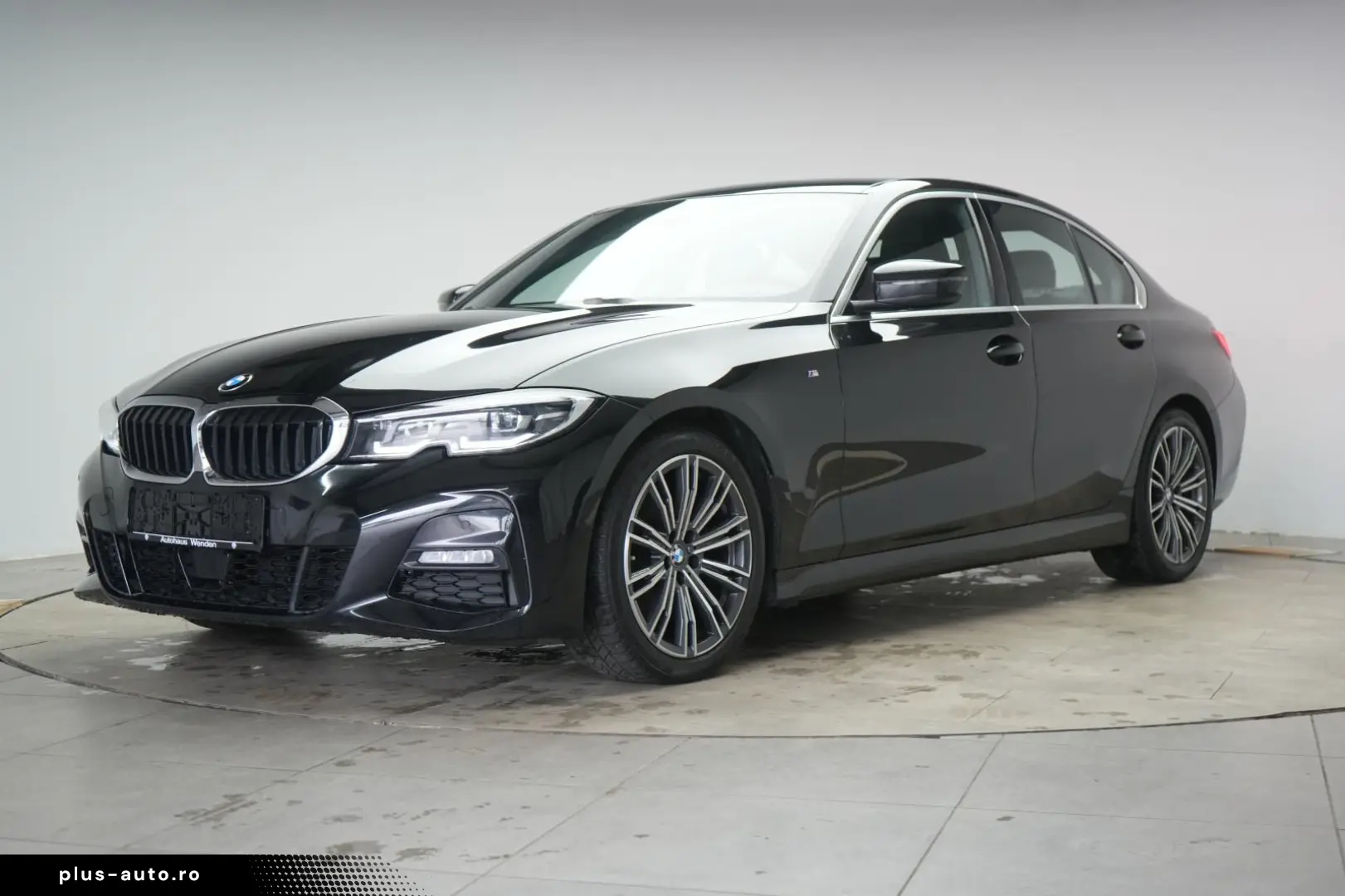 BMW 320 i M Sport CarPlay ACC Virtual Ambiente
