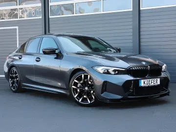 BMW 330i xDrive M
