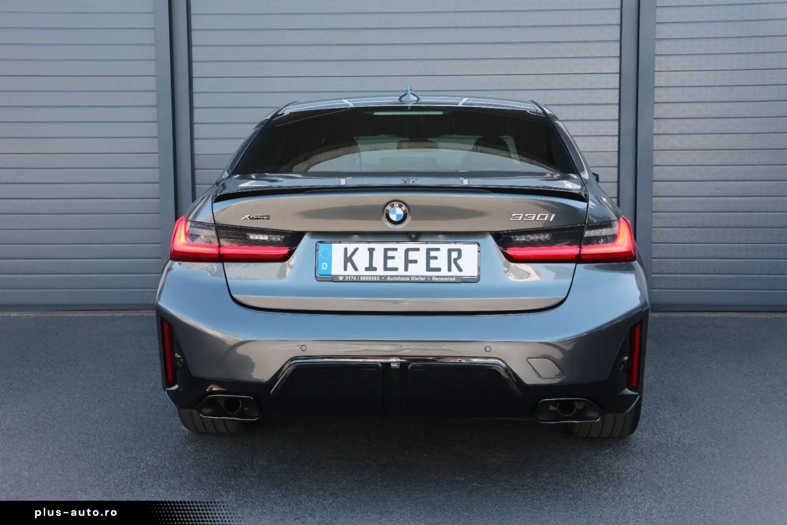 BMW 330i xDrive M
