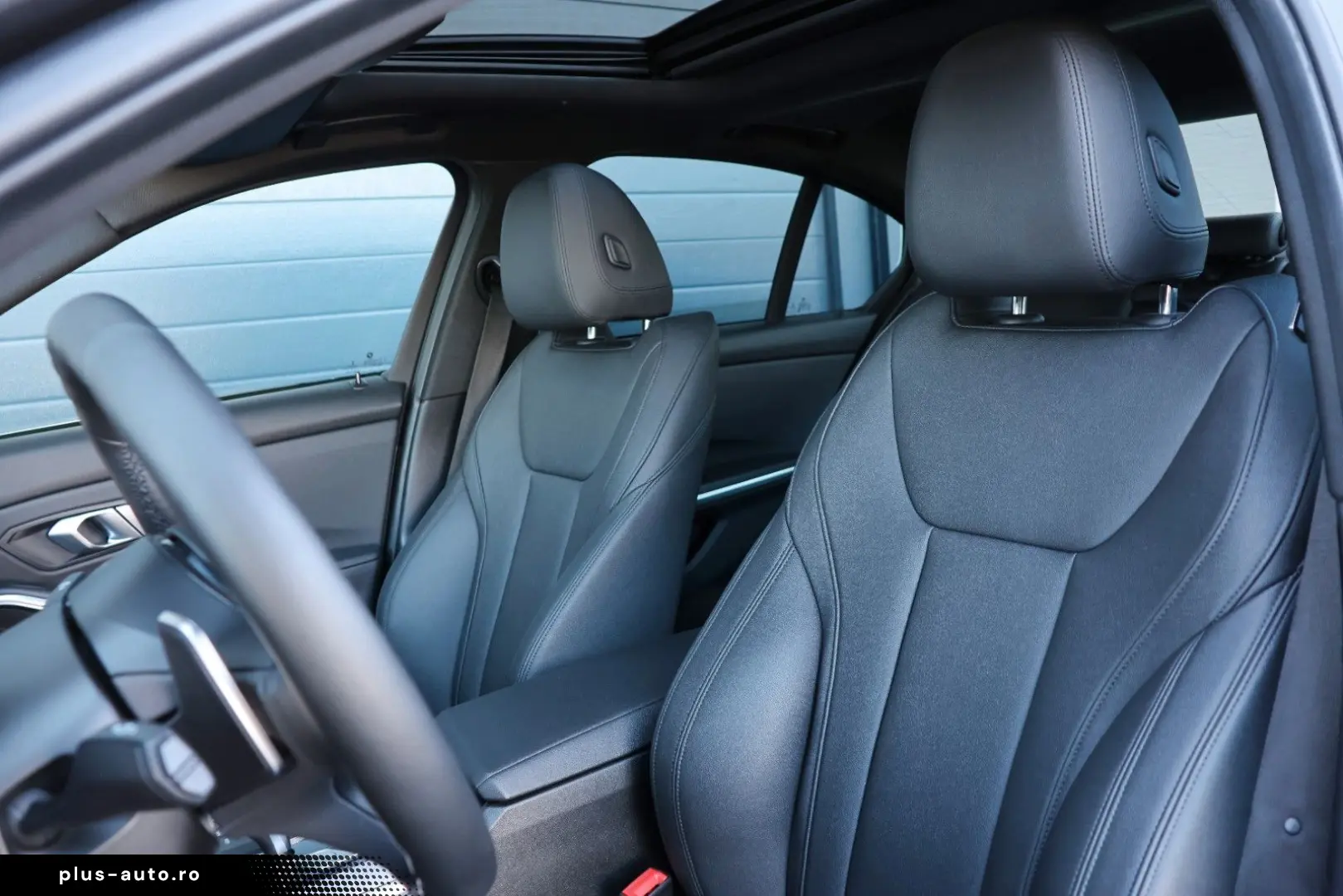 BMW 330i xDrive M