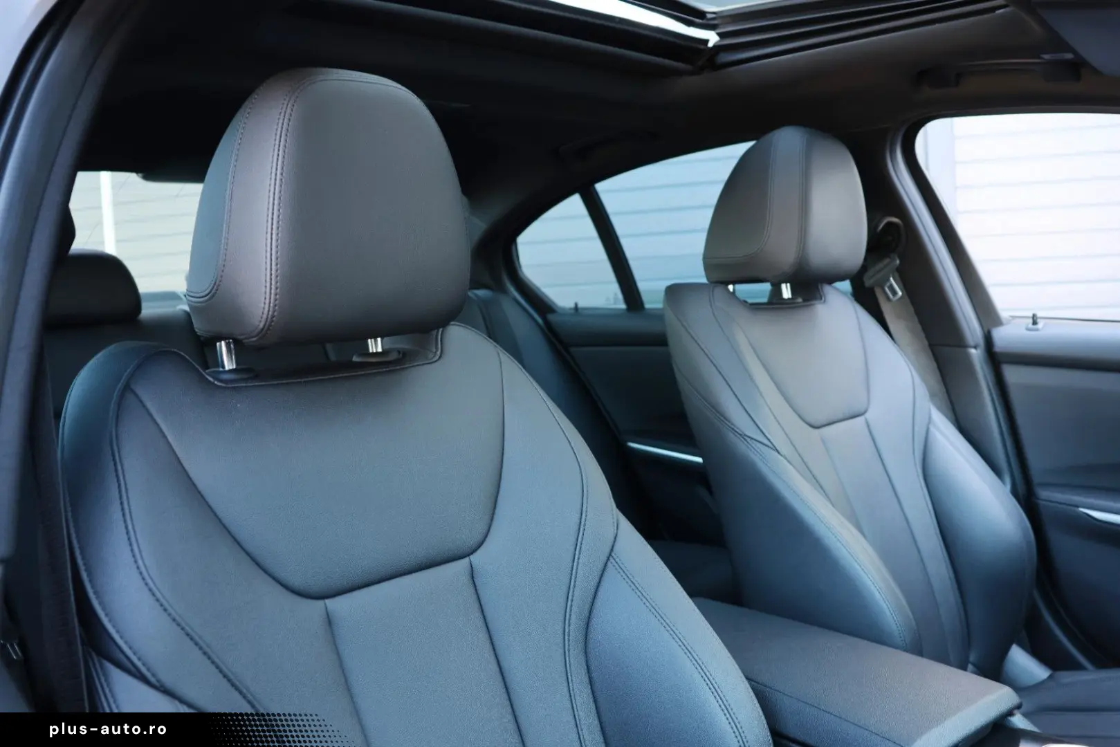 BMW 330i xDrive M