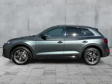 AUDI Q5 40 TDI QU S-TR 2xS-LINE LED NAVI RFK GRA 19