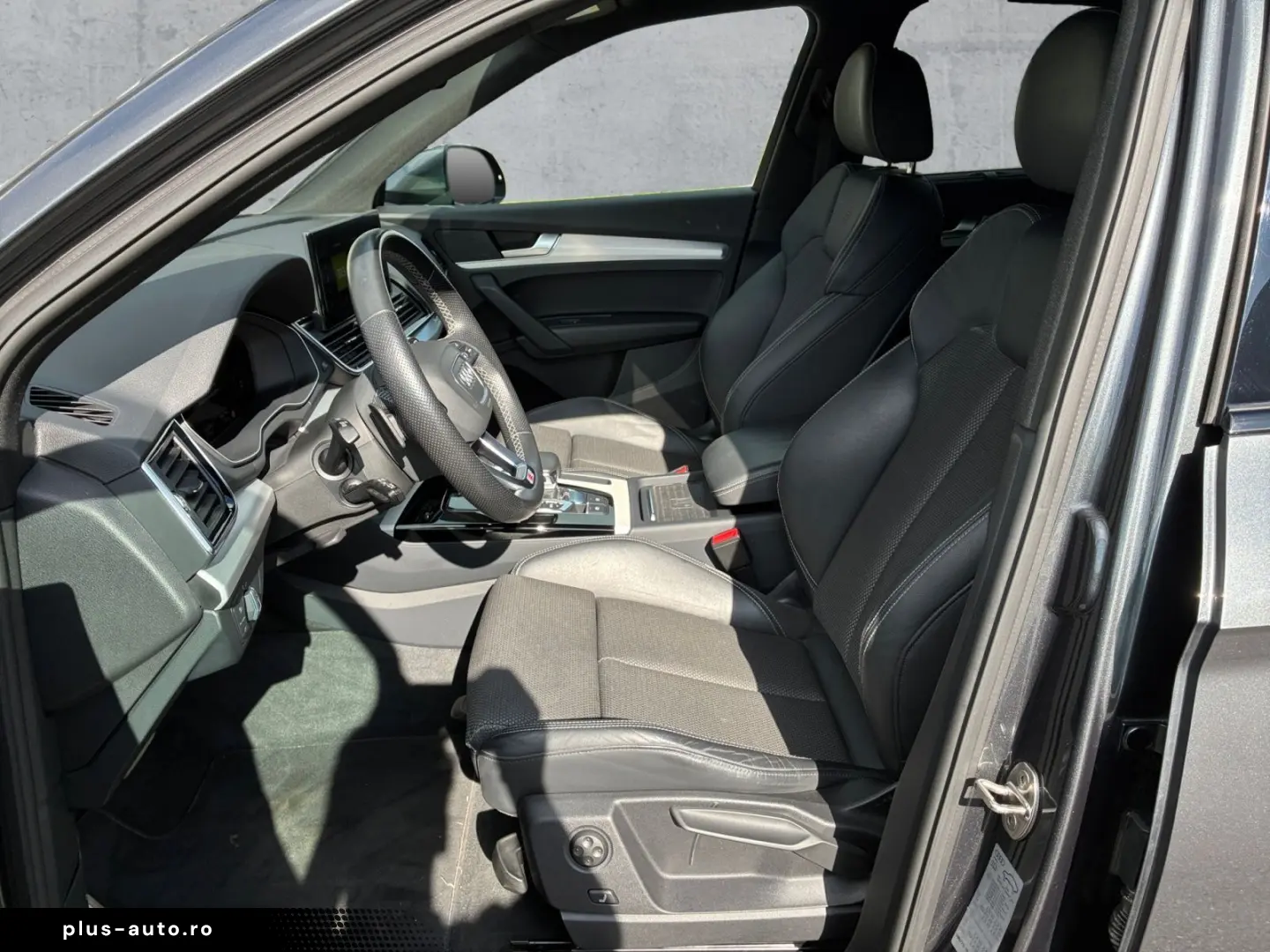 AUDI Q5 40 TDI QU S-TR 2xS-LINE LED NAVI RFK GRA 19