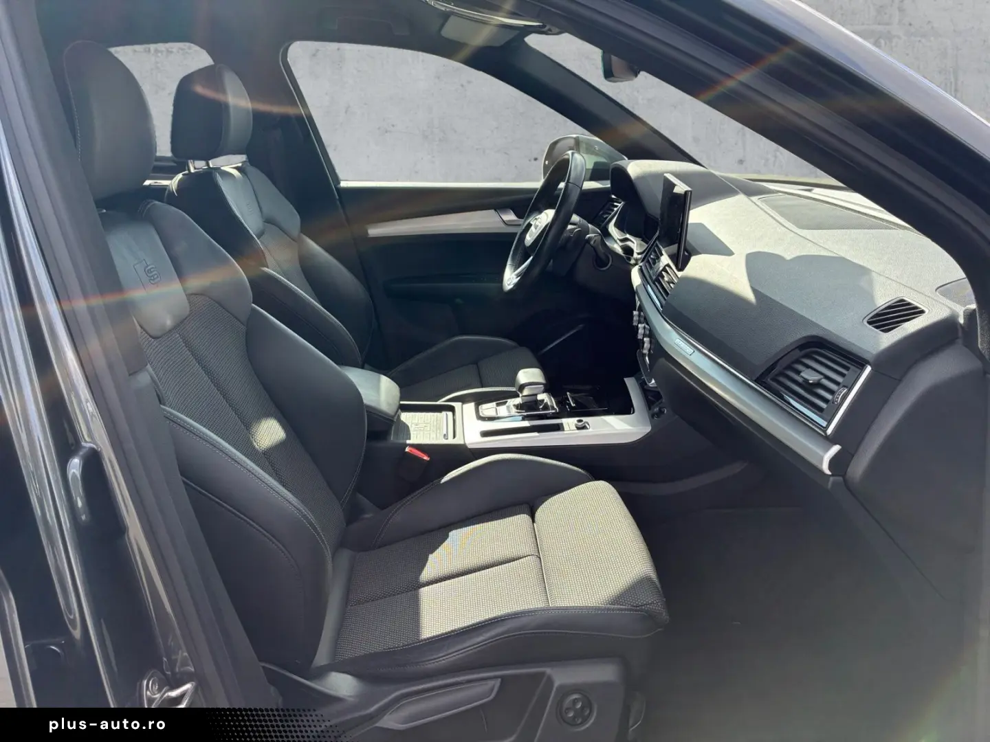 AUDI Q5 40 TDI QU S-TR 2xS-LINE LED NAVI RFK GRA 19