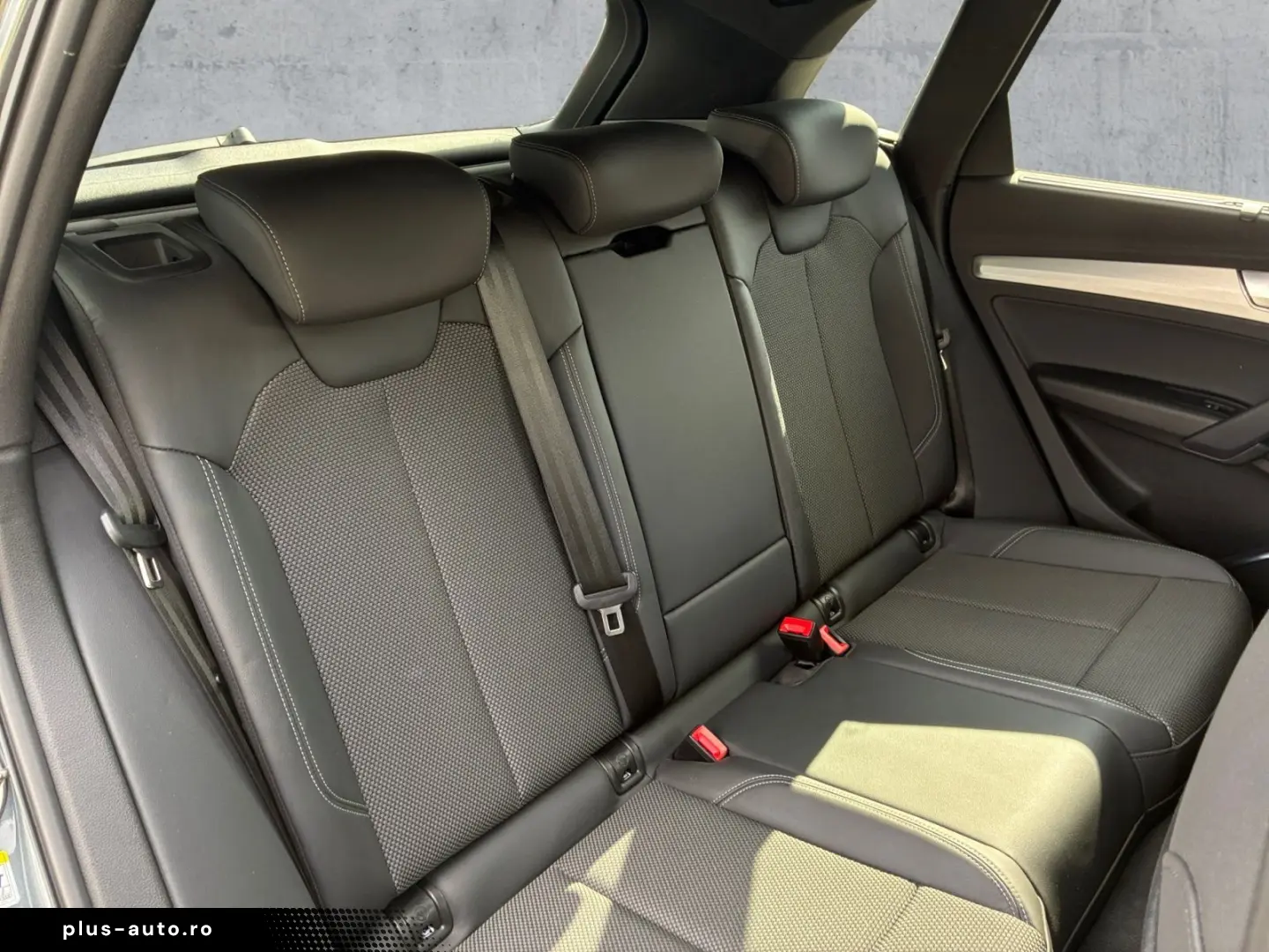 AUDI Q5 40 TDI QU S-TR 2xS-LINE LED NAVI RFK GRA 19