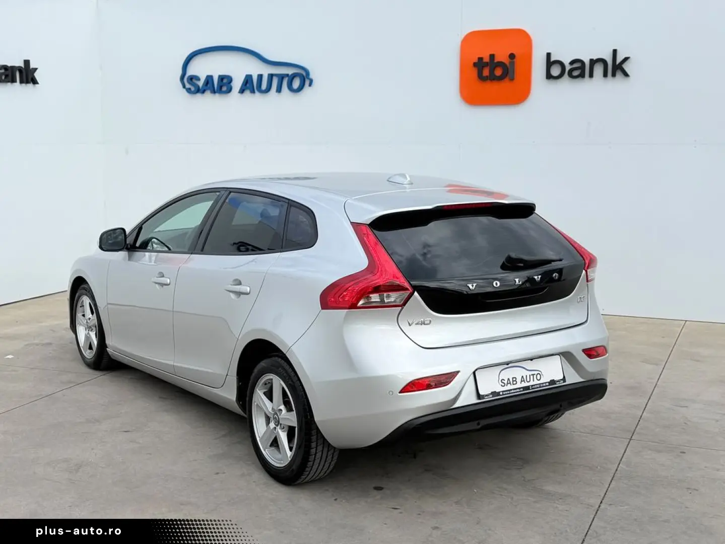 Volvo V40