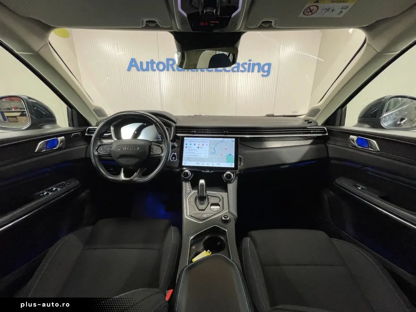 Lynk-Co 01