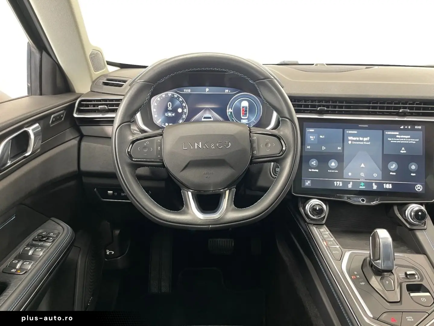 Lynk-Co 01