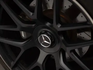 MERCEDES-BENZ AMG GT 43 Aero Night Burmester 21
