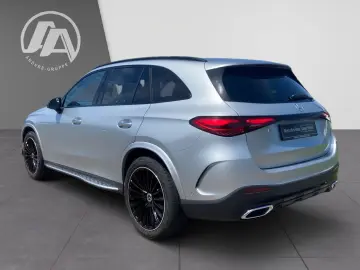 MERCEDES-BENZ GLC 300 d 4M AMG Pano AHK HA-Lenkg. DI…
