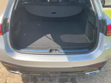 MERCEDES-BENZ GLC 300 d 4M AMG Pano AHK HA-Lenkg. DI…