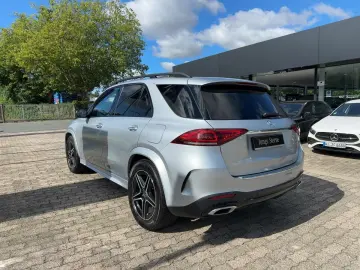 MERCEDES-BENZ GLE 350 de 4M AMG NIGHT AIRMATIC AHK PANO 360