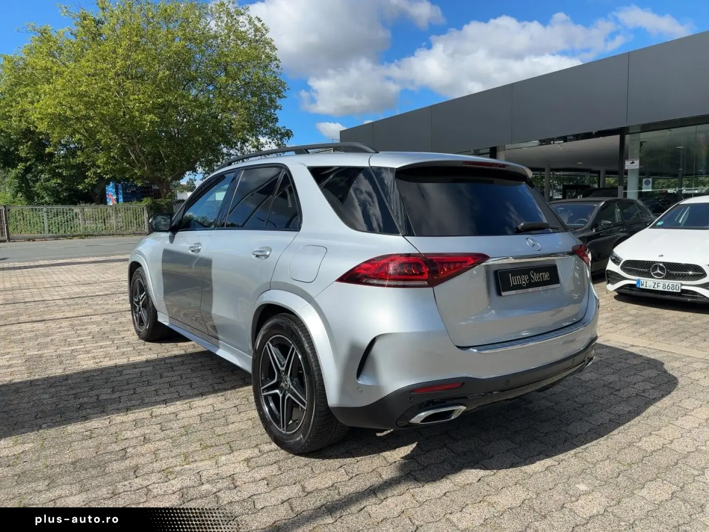 MERCEDES-BENZ GLE 350 de 4M AMG NIGHT AIRMATIC AHK PANO 360
