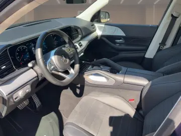 MERCEDES-BENZ GLE 350 de AMG PANO DISTR KEYGO 360 AH…