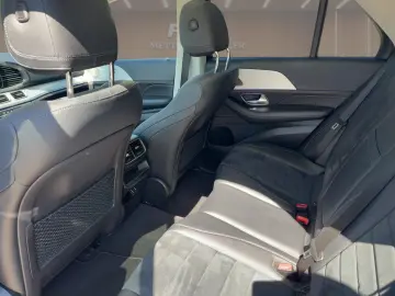 MERCEDES-BENZ GLE 350 de AMG PANO DISTR KEYGO 360 AH…