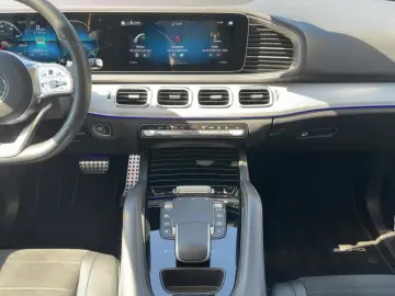 MERCEDES-BENZ GLE 350 de AMG PANO DISTR KEYGO 360 AH…