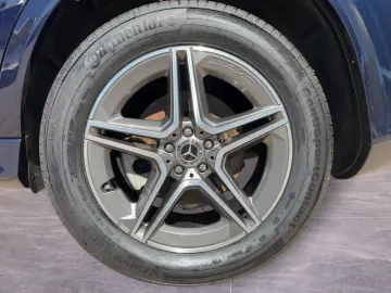 MERCEDES-BENZ GLE 350 de AMG PANO DISTR KEYGO 360 AH…