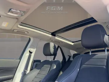 MERCEDES-BENZ GLE 350 de AMG PANO DISTR KEYGO 360 AH…