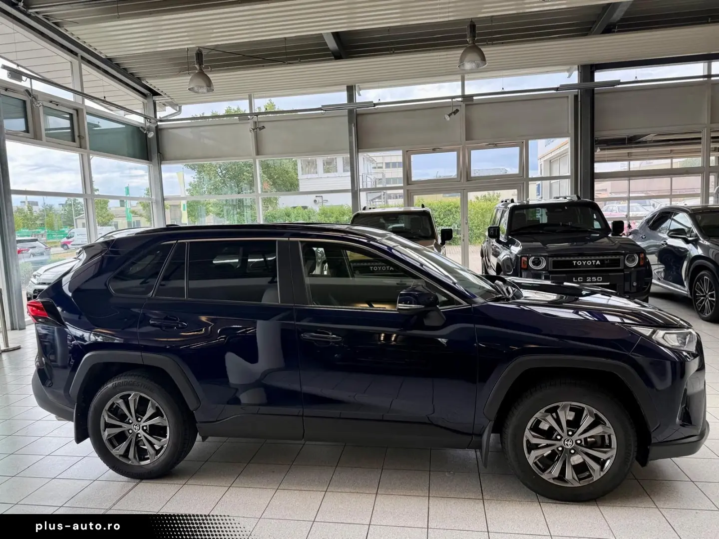 TOYOTA RAV 4 AUTOM.-4x4-LEDER-MOD. 2024